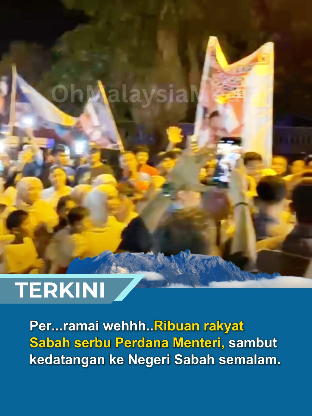 Per...ramai wehhh..Ribuan rakyat Sabah serbu Perdana Menteri, sambut kedatangan ke Negeri Sabah semalam. #trendingnewsmalaysia #beritaditiktok #fyp #anwaribrahim #sabah