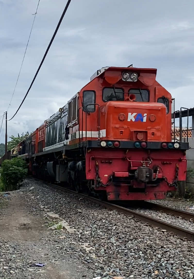 End of An Era, CC202 Tidak lagi menarik Baratarahan. #kai121 #railfansindonesia #newgeneration #fyp 