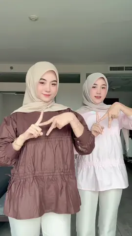 november N nya apaa? nah co ini deh😆🦩🌸 #atasanwanita #murahbanget #serut #couple #kembar 