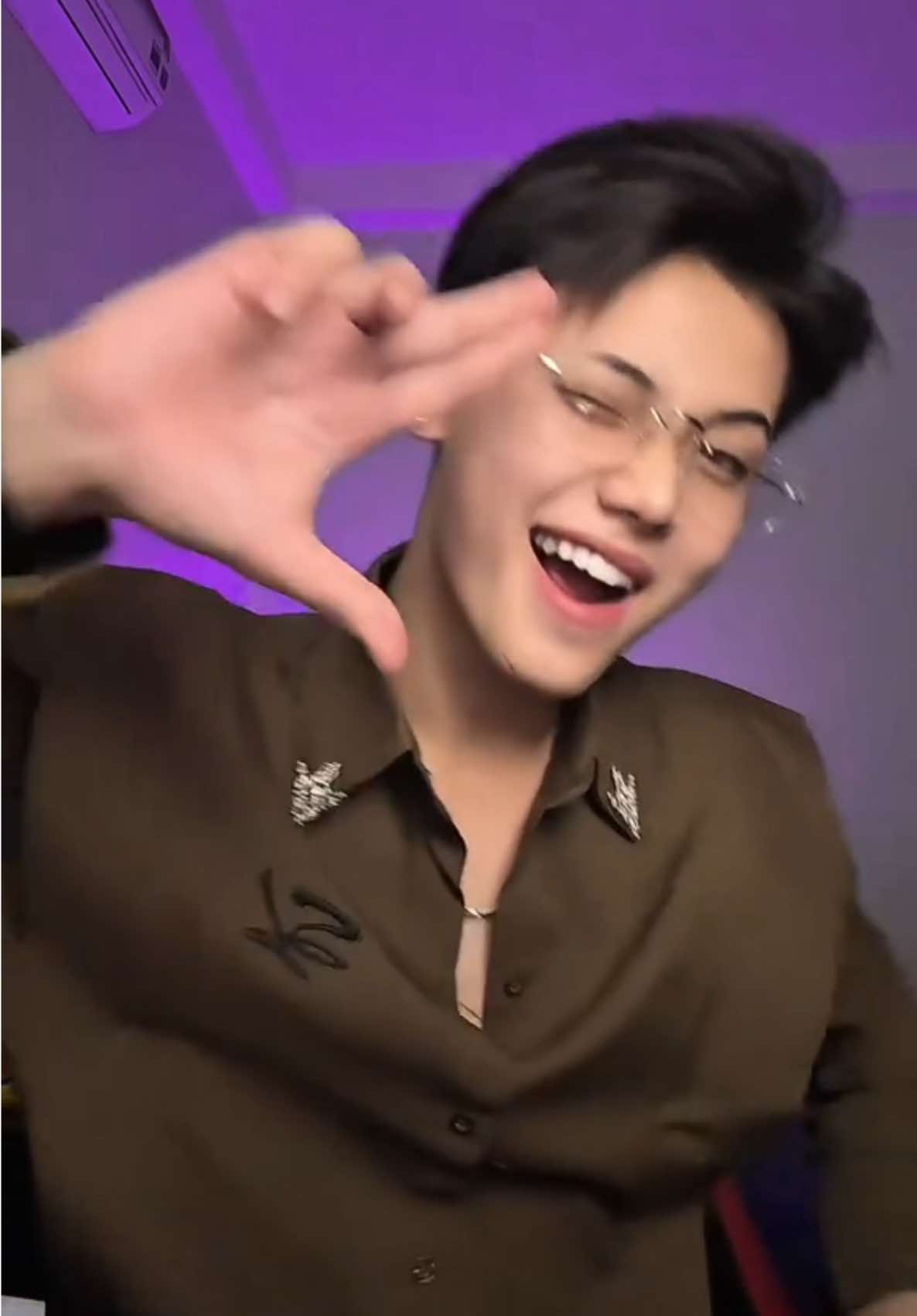 Những ngày con thơ (👕: @imeow.asia ) #trầnquangđức16 #xuhuongtiktok #xuhuong 