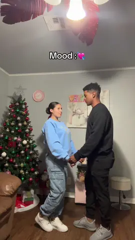 @Ale James 👩🏼‍❤️‍💋‍👨🏽