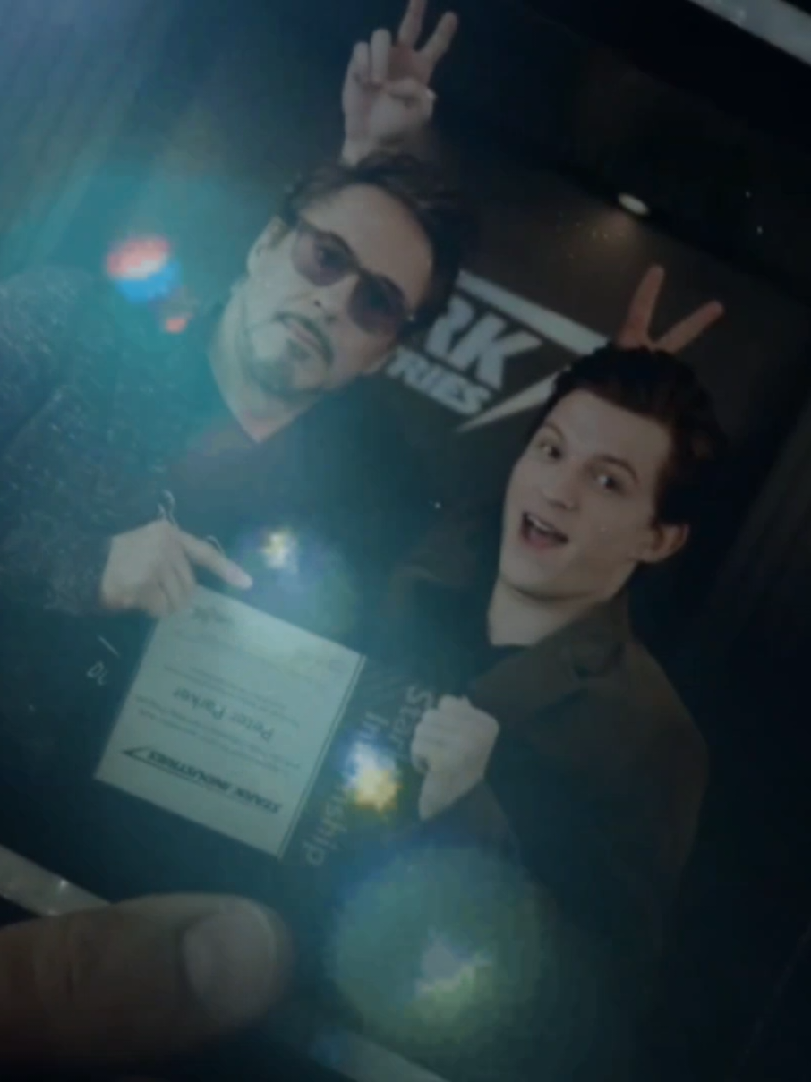 ib:@imgonnaeaturface || #fyp #spiderman #ironman #viral 