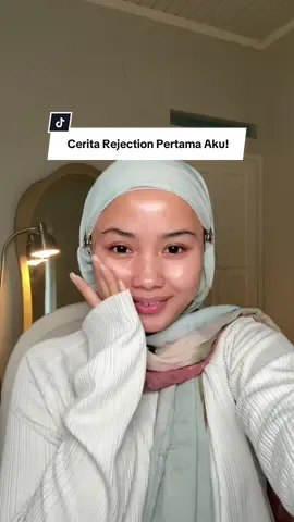 Oiya btw sampe aku pake baju gombrong trs biar ga keliatan tapi efeknya keliatan makin gede wkwkwkwkkwkwkw