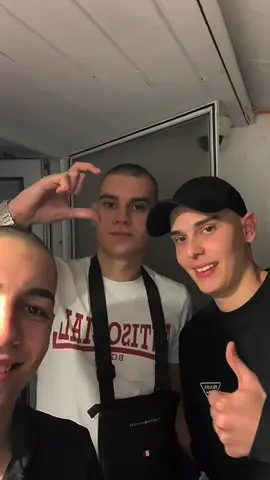 #fyp #viral #crnicerak #ourmoney #darkside @Seksi_Biznismen @baća 