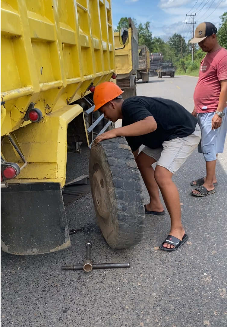 No caption #fypage #lewatberanda #fypシ゚ #fyppppppppppppppppppppppp 