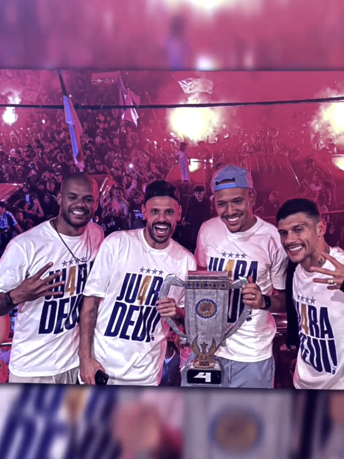 Pembohong yang sulit untuk di benci 🥺💙 video : @persibstore_sukabumi  #persibbandung #ciroalves #daviddasilva #tyronedelpino #footballedit 