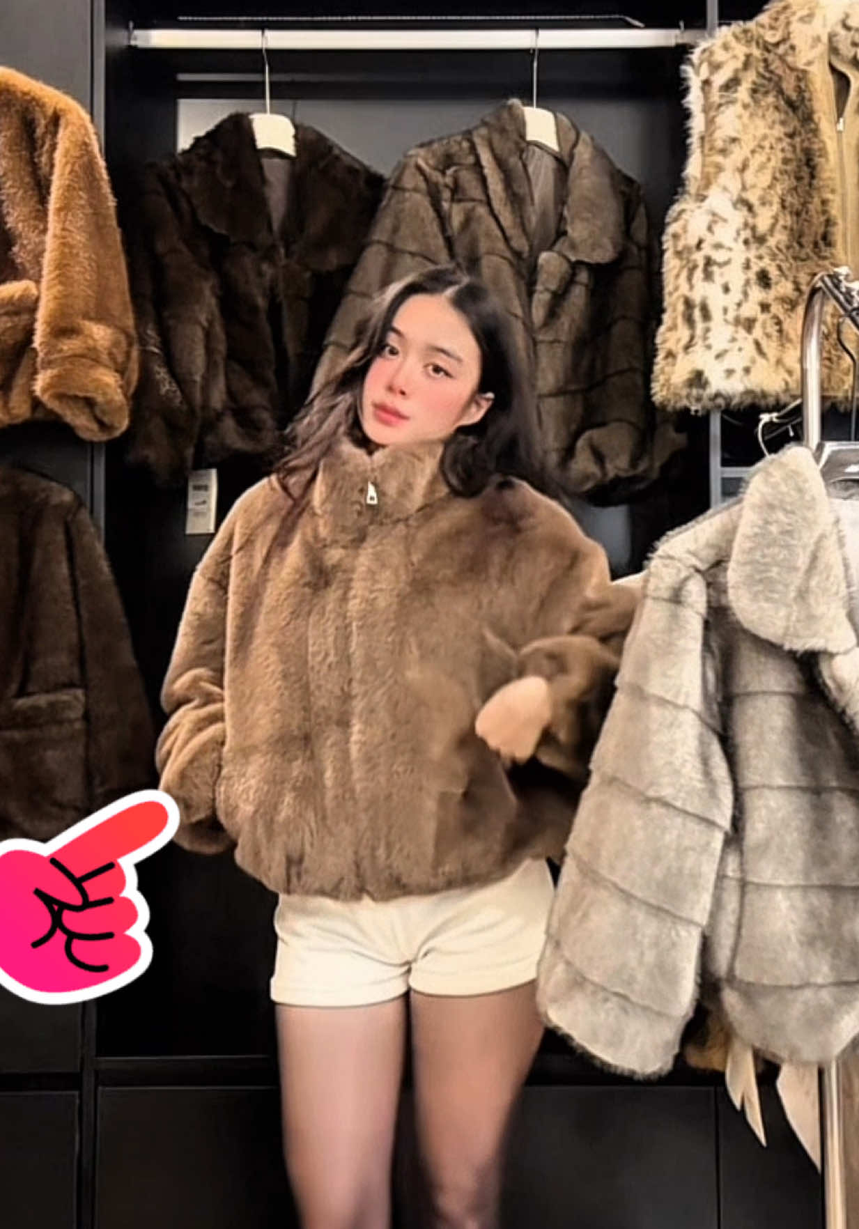 Chất lượng vd hơi kém, nhưng áo nhà em về thêm rùi mấy chế ơi ta nói mừng gớt nước mắt🥹🥹#fyp #aokhoac 