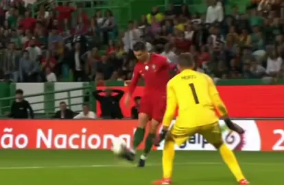 Lèo nha lèo nhèo VC sii măng #cristianoronaldo #ronaldo #fifa #viral #fyp 