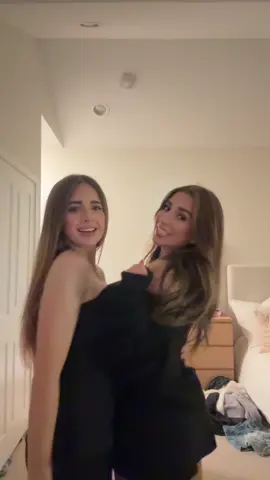 Twin @lexiefstratis 