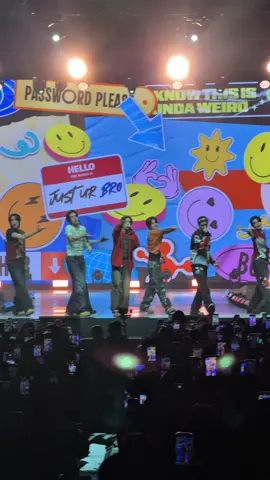 [Recap] ยังคิดถึงอยู่ไหม? เอาบรรยากาศของพวกเราใน Fanta Fest เมื่อวานมาฝากครับ #FantaFestTHxBUS #BUSbecauseofyouishine