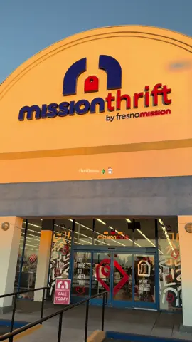 thriftmas is so nostalgic ✨ #thrift 