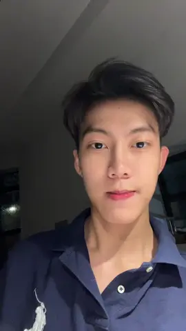 Mùa này mùa cưới hả ta 