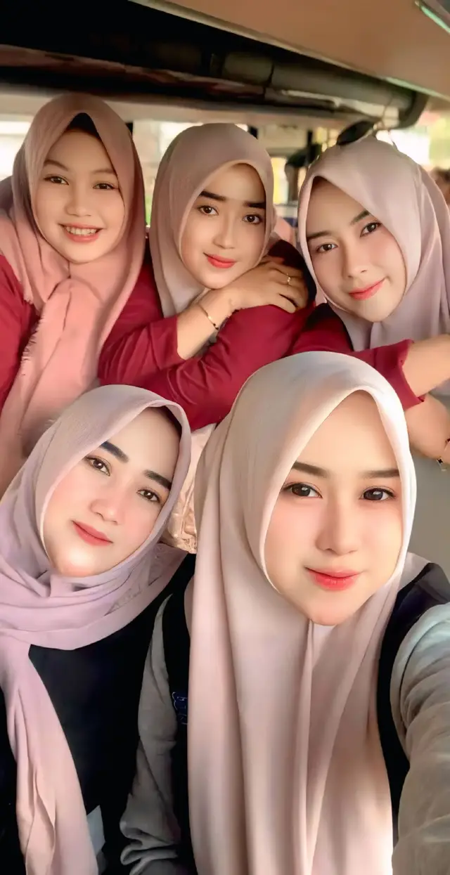 memiliki banyak kesamaan hobi dan ketertarikan sehingga bisa menghabiskan waktu bersama.  #saling menerima #kegemaran #fyppppppppppppppppppppppp 