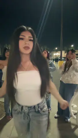 Idk the lyricssss @𝓨𝓲𝓻𝓮𝓱 @️ @𝐄𝐝𝐞𝐧𝐧 