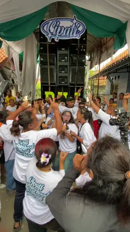 @PEMUDA CIPATI⚡ Menyala luarr biasaaa🔥 #fyp #masukberanda #taniaamanda #sea #party @Tania🦁 @PUTRA NADA JAYA OFFICIAL 