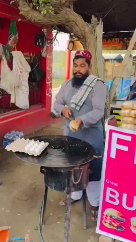 Free Burger😂 #foryoupage #khizaromer 