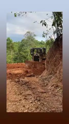 #ชายแดนไทยกัมพูชา #ช่องอานม้า #อุบล #ทหารช่าง 