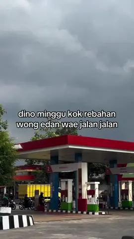 wong_edan_ae_jalan_jalan_mosok_seng_waras_ora_cah,🤭🤭🙏 #fyp #sorotantiktok 