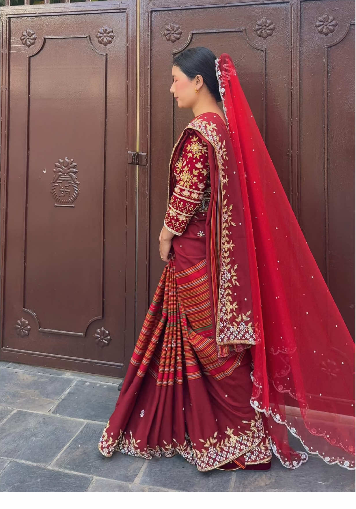 #greentarafashion #chuchchepatihyattehotelopposite #tamangbridaldress #tamangsaribridal