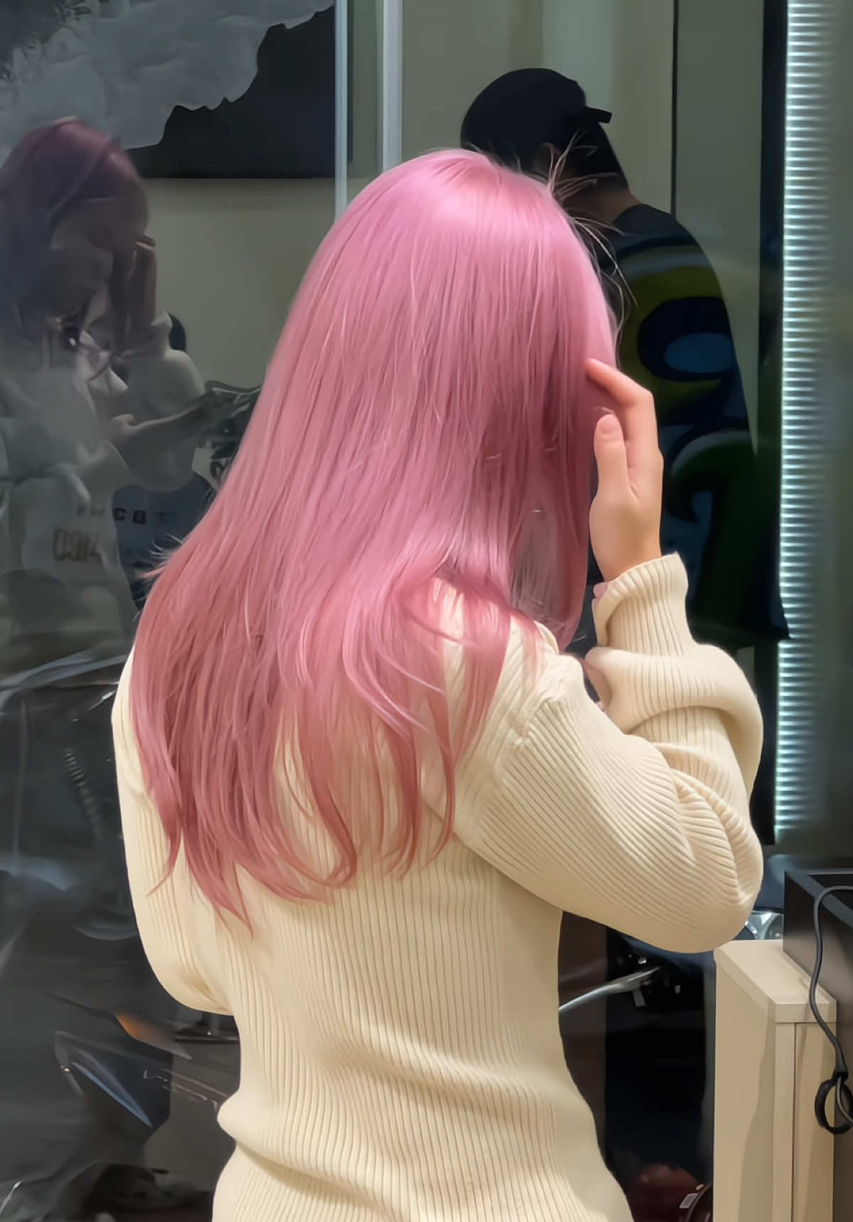 Hồng pink là màu của mộng mơ, nhưng lên tóc lại là màu của khí chất  #pinkhair #tmhairstudio #tocdep2025 #viral #fyp 