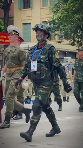 Có ai bắt anh bé này về nhà chưa ạ, đẹp zai thế này sao lại thả ra đi lung tung như théeee #trinhsatdacnhiem #tsđn #tongcuc2 #tc2 #quandoinhandanvietnam   