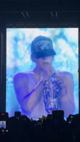 🥹🥹🥹  #concert #gdragon #vietnam #untitled 