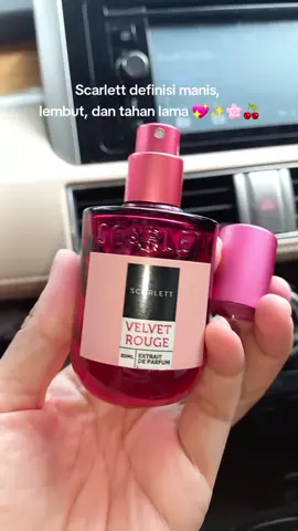 Tipeny cewe kalem yg wangi pas lewat gitu. Dan yg aku suka, dia nempel lama di kulit & baju ✨ #scarlett #scarlettparfum 