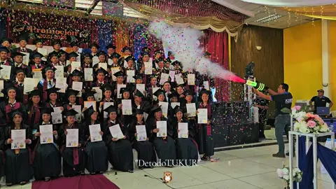 Estén pendientes con mis próximas Publicaciones, Deseando los mejores éxitos a los graduandos.#GraduaciónTUKUR #detodotukur🦉 #tucurualtaverapaz🇬🇹 #fypシ゚ 