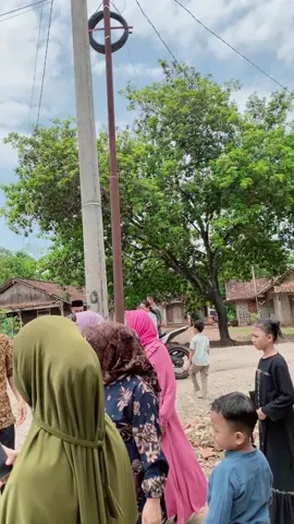 Tigoh pun kebayan ikam