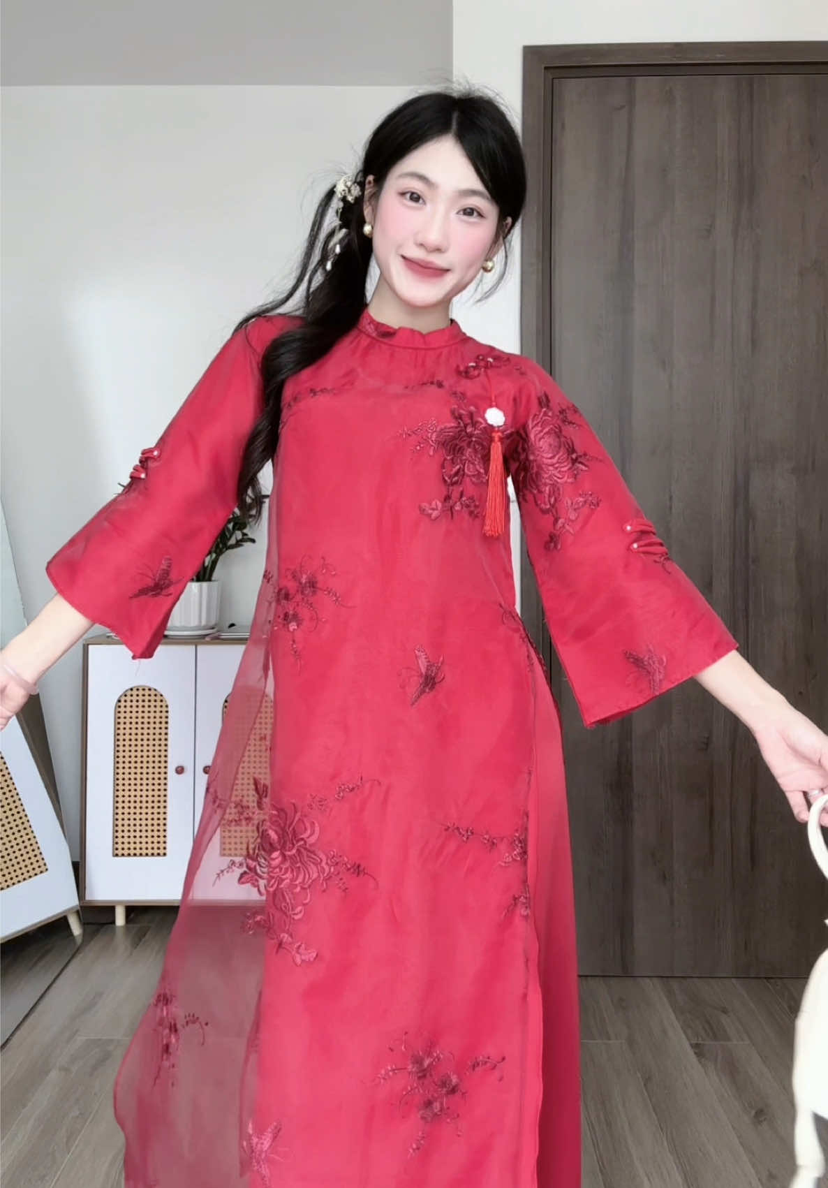 Áo dài đẹp dư lày mà khum nữa thì mua gì hả mấy bà #tetoiteta #aodaivietnam #aodaitet #thaolendo #xuhuong 