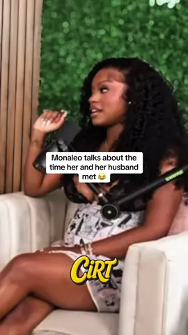 Monaleo talks about the time her and her husband met 😂🩷 #clips  #angelreese #Monaleo #4u #podcast 