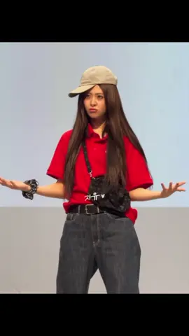 Bro lupa dirinya seorang idol,apa itu image?☝🏻🗿 #yunjin #lesserafim #foryoupage #fypシ゚ #fypppppppppppppp 