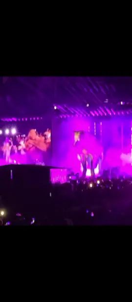 Las mujeres ya no lloran las mujeres facturan Shakira concierto Quito  #shakira#quito_ecuador🇪🇨 #lasmujeresyanolloran #lasmujeresfacturan 