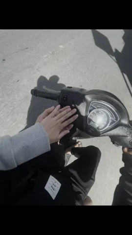 em chọn tin anh 1 lần nữa,đồng nghĩa với việc em cược thêm 1 lần nữa vào anh,mong lần này cười nhiều hơn khóc.#tinhyeu #xuhuongtiktok #tt #fyp @caiconcac. ❤️