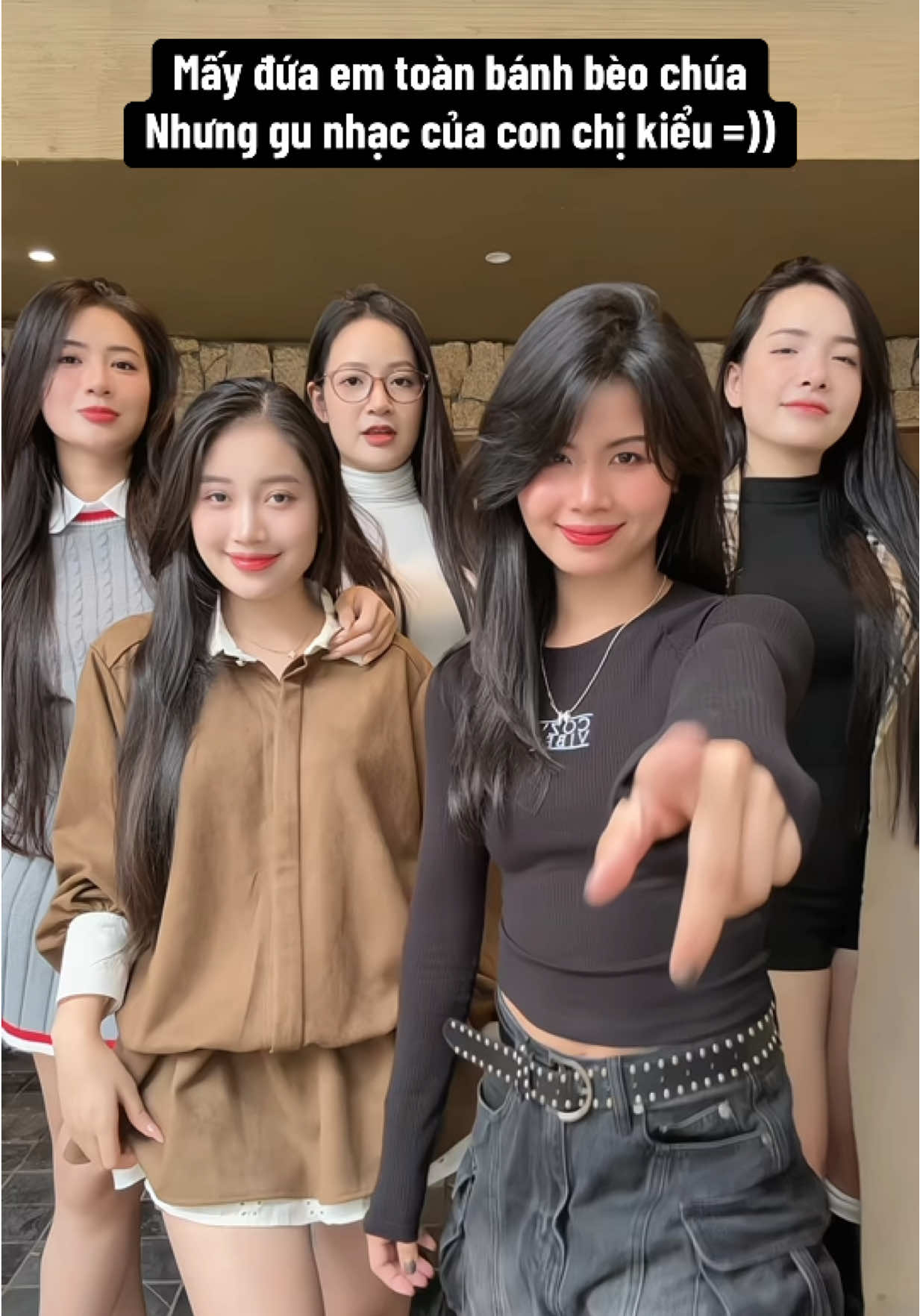 Gồng ko nổi =))@Mẹ Thóc Official @Thanh Huyền @Nguyễn Hà Thu (mẹ Leo) @Mẹ Gạo 