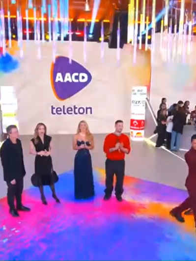 **Boninho, Ana Furtado, Virgínia Fonseca e Carlinhos participaram do Teleton 2025, com destaque para a generosa doação de R$ 700 mil feita por Virgínia e Carlinhos.** A edição de 2025 do Teleton, realizada nos dias 7 e 8 de novembro, celebrou os 75 anos da AACD com uma maratona solidária de mais de 24 horas transmitida pelo SBT. Entre os destaques: - **Virgínia Fonseca  **R$ 1400 milhões ** e Carlinhos Maia** surpreenderam ao doar **R$ 700 mil** para a campanha, reforçando seu compromisso com causas sociais e emocionando o público presente. - **Boninho e Ana Furtado**, casal querido da televisão brasileira, também marcaram presença no evento, contribuindo com sua visibilidade e apoio à causa. Embora não haja registro de uma doação específica deles, sua participação ajudou a impulsionar a audiência e o engajamento nas redes sociais. - A meta da campanha deste ano foi de **R$ 35 milhões**, e a presença de grandes nomes da mídia foi essencial para mobilizar doações e ampliar o alcance da iniciativa. O Teleton 2025 retomou o formato tradicional de mais de 24 horas de transmissão, algo que não acontecia desde 2019, e contou com diversas atrações musicais, depoimentos emocionantes e momentos de solidariedade. Se quiser, posso trazer mais detalhes sobre os bastidores da participação dessas celebridades ou os resultados finais da arrecadação.2025-11-08 22-50-42