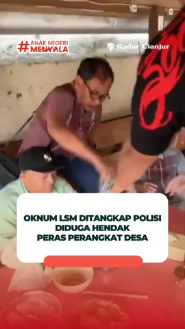 Satuan Reserse Kriminal (Satreskrim) Polres Ogan Ilir berhasil mengamankan oknum LSM yang diketahui merupakan oknum anggota Lembaga Swadaya Masyarakat (LSM) yang diduga memeras perangkat desa. Keduanya diduga melakukan tindak pemerasan terhadap seorang kepala desa di wilayah Kecamatan Indralaya, Kabupaten Ogan Ilir, Sumatera Selatan. Kasat Reskrim Polres Ogan Ilir AKP Mukhlis menjelaskan, penangkapan tersangka dilakukan setelah pihak kepolisian menerima laporan dari korban yang merasa diancam dan dimintai uang oleh pelaku.  Dari hasil pengamanan, polisi juga menyita barang bukti uang tunai sebesar Rp 9,5 juta yang diduga merupakan hasil pemerasan. #radarcianjur 