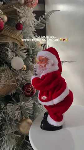 Who knew Santa could move like THAT?! 💃😂 #twerkingsanta #santadecor #christmasdecoration #christmas #trending 