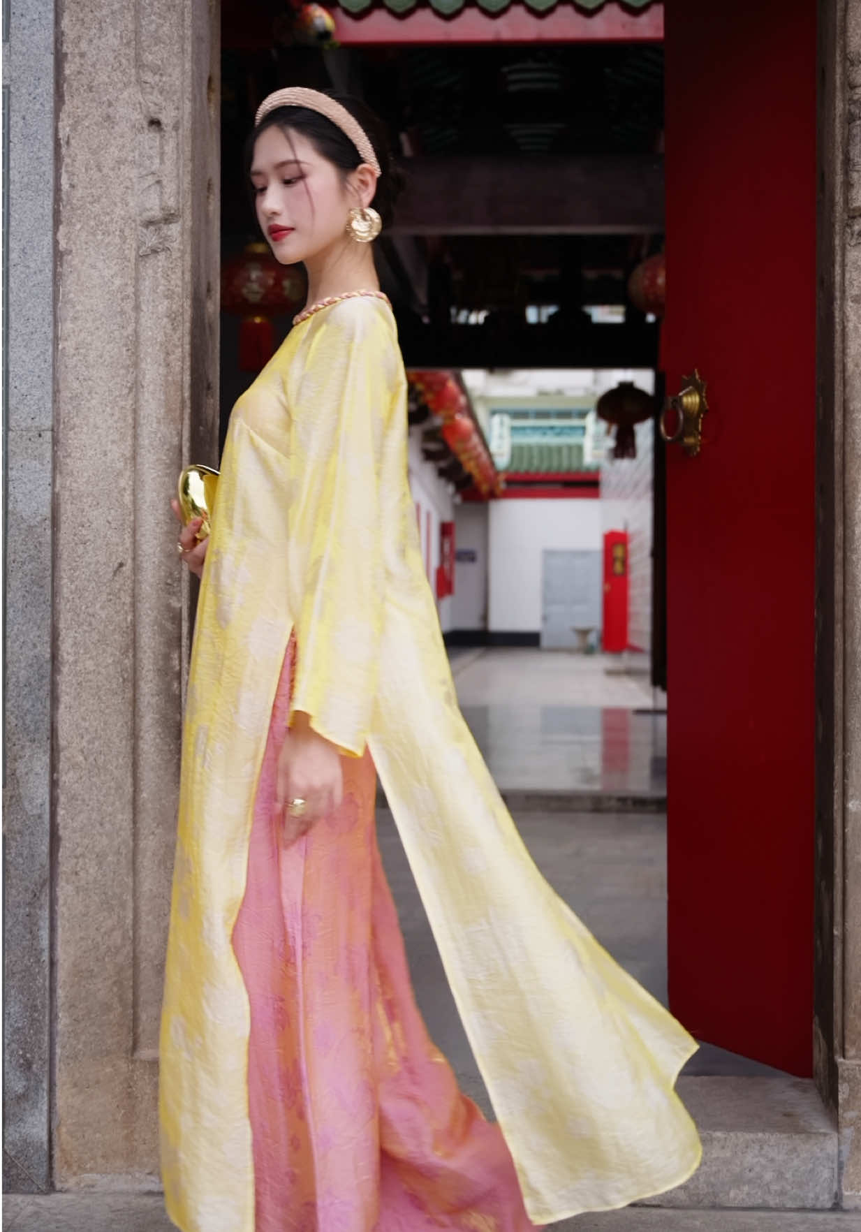 Áo dài Chu Huỳnh #aodai #vayralvideo #thoitrangnu #aodaitet #petbychang 