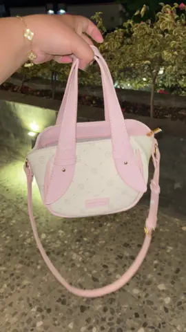 💗 #tascantik #taswanita #handbag #tasselempang 