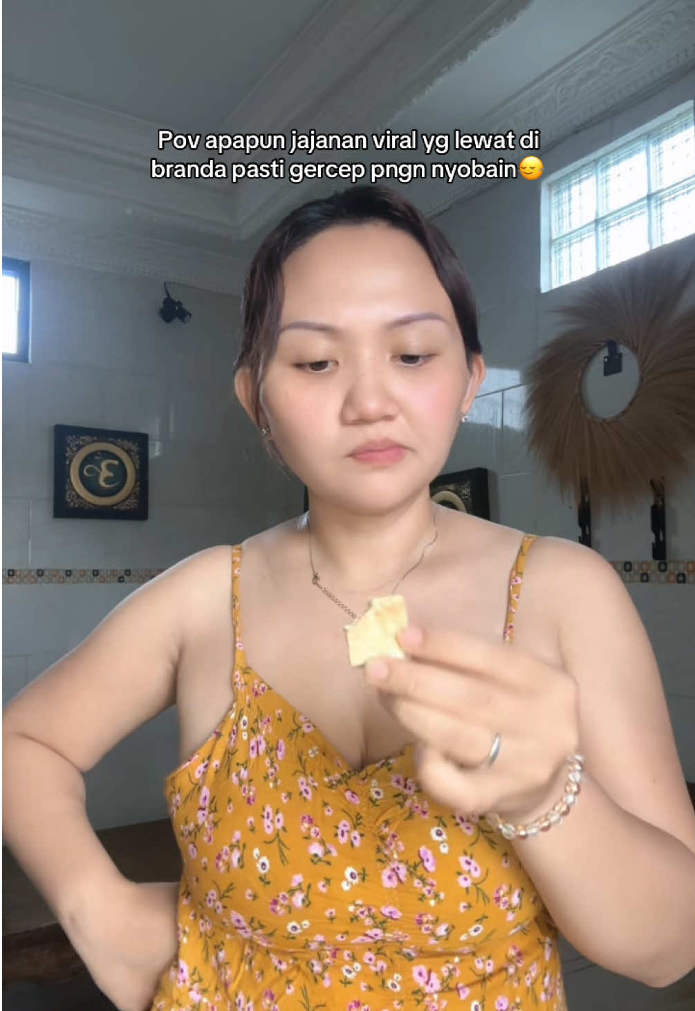 Ga ngemil sehari = bdmood seharian😌 hehe  Btw trnyata beneran enak sih ini, pantesan viral😭🫶🏻 #nougat #jajananviral #jajanantiktok 