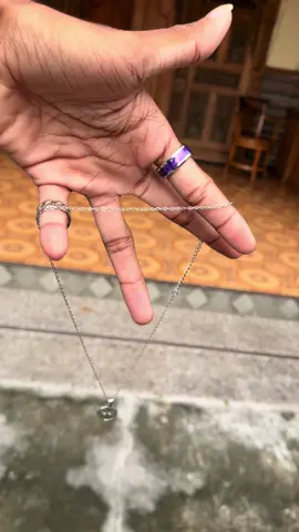 cocok buat cowo sofh spoken🤩#kalung #kalungtitanium #kalungtitaniumantikarat #titanium #antikarat 