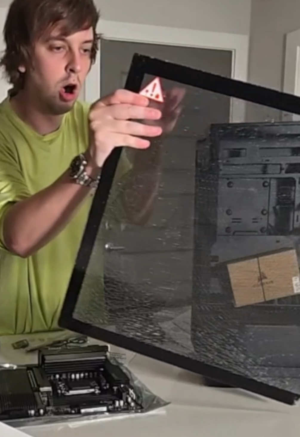 Nick White's First PC build… Step 1 = FAIL 😅 #nickwhite #kickstreamer #pcbuild #firstpc #kickstreaming 