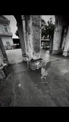 有幸遇见彼此，却没有幸能相伴一生。 