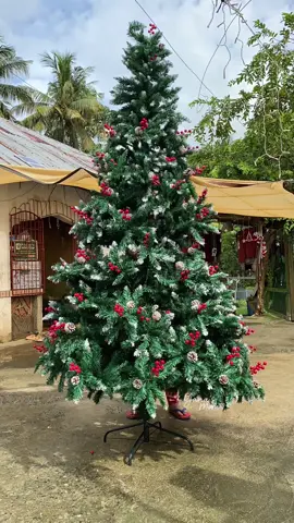 may built-in decor na mi ☺️ #christmastree #christmastreewithdecorationset #pineconechristmastree 