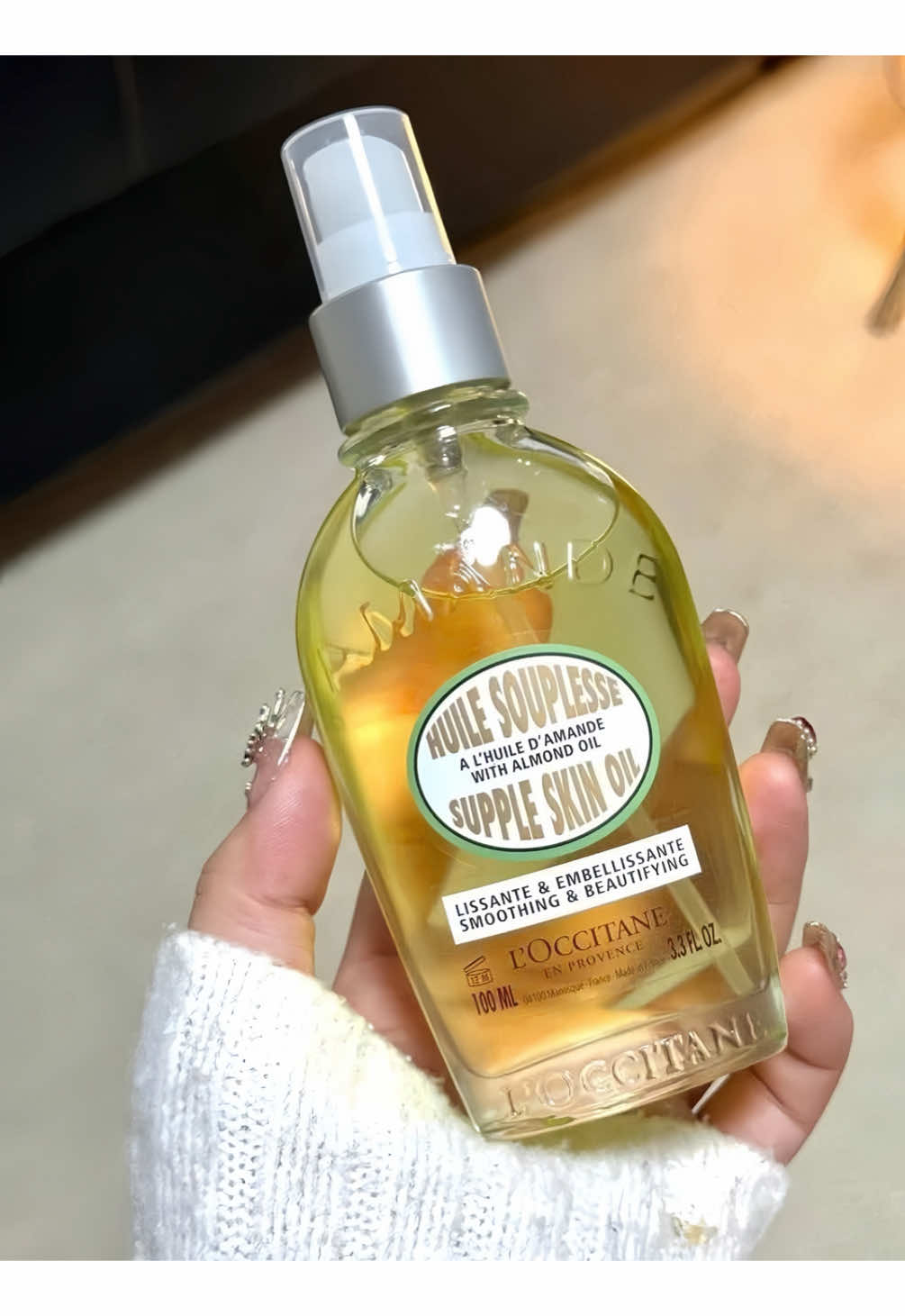 Chia sẻ bí quyết 'trộm vía' của mẹ 2 con! Đây là chai dầu dưỡng L'Occitane hạnh nhân tui đã dùng suốt 2 thai kỳ đó. #meboobondchongi #loccitane #dauhanhnhan #dauduongthe #mebau