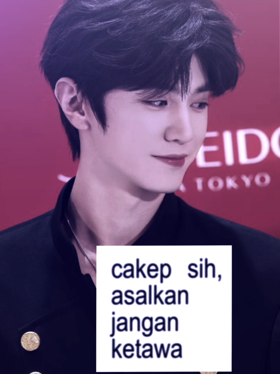 yuan klo ketawa aura cool ny langsung ilangg njir 😭 #chenzheyuan #handsome  ib : @xymelz._ 