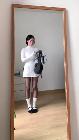 ootd 🖤☃️ #goclamdep #foryou #reviewlamdep #outfitideas #wintervibes❄🥶  