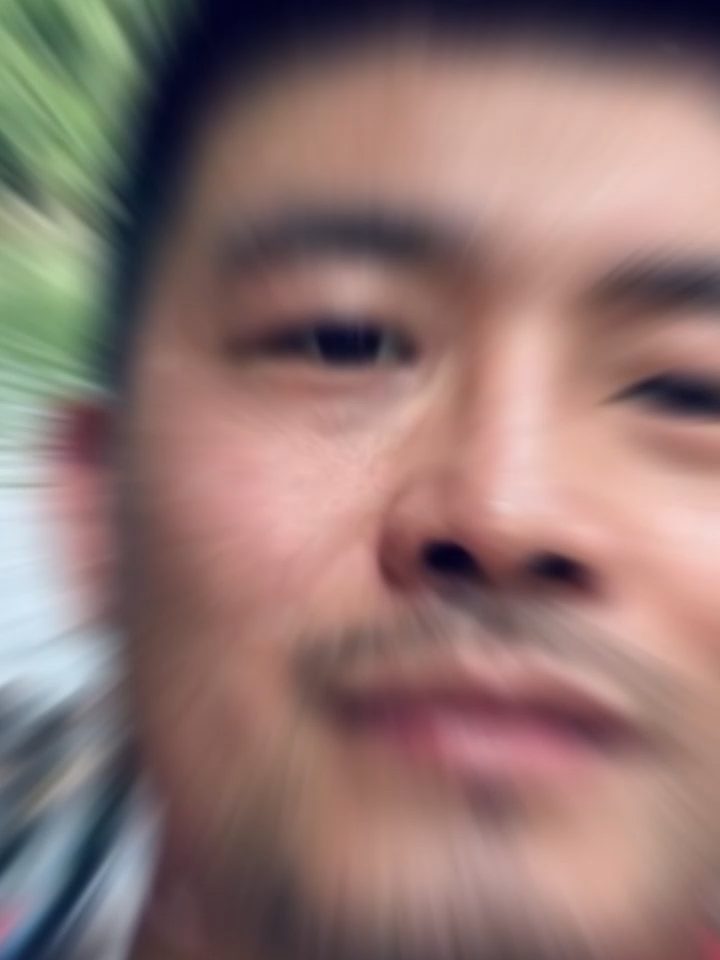 Khi của cải tập trung, dân chúng bị phân tán. khi của cải được phân phối, dân chúng được xích lại gần nhau