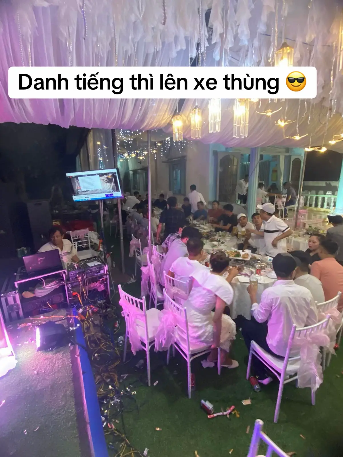 Danh tiếng thì lên xe thùng 😎